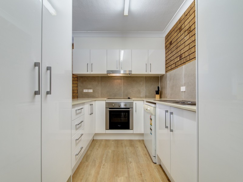 2/9 Boorook Street, Buddina QLD 4575