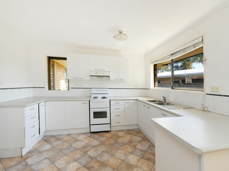 4 Ewinga Court, Mountain Creek QLD 4557