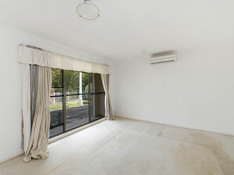 4 Ewinga Court, Mountain Creek QLD 4557