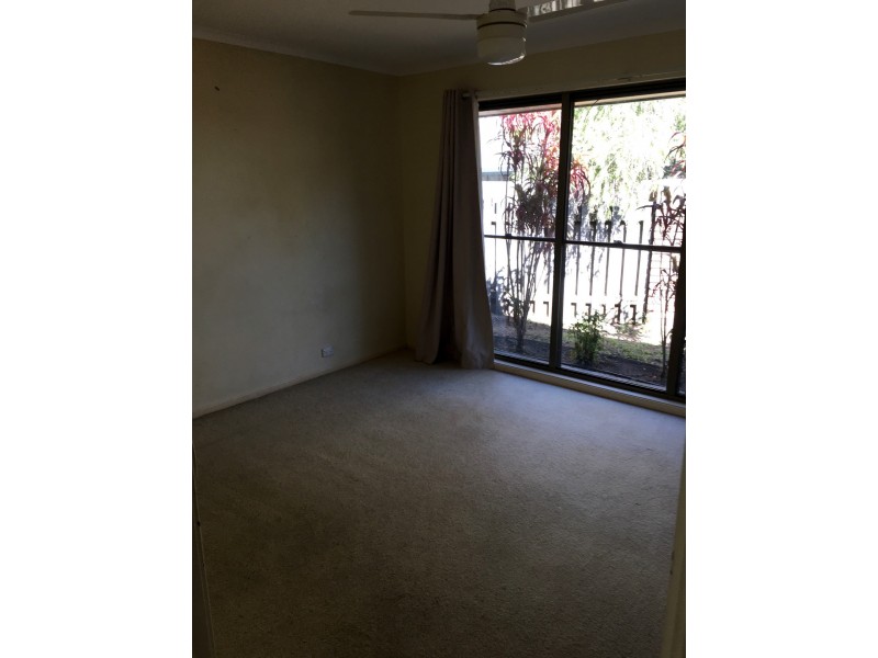 4 Ewinga Court, Mountain Creek QLD 4557