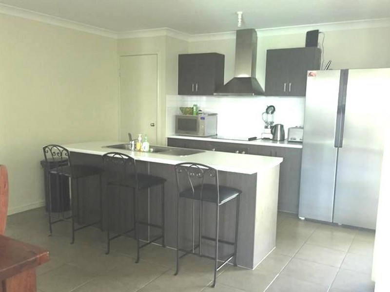 9 Kurrimine Crescent, Mountain Creek QLD 4557