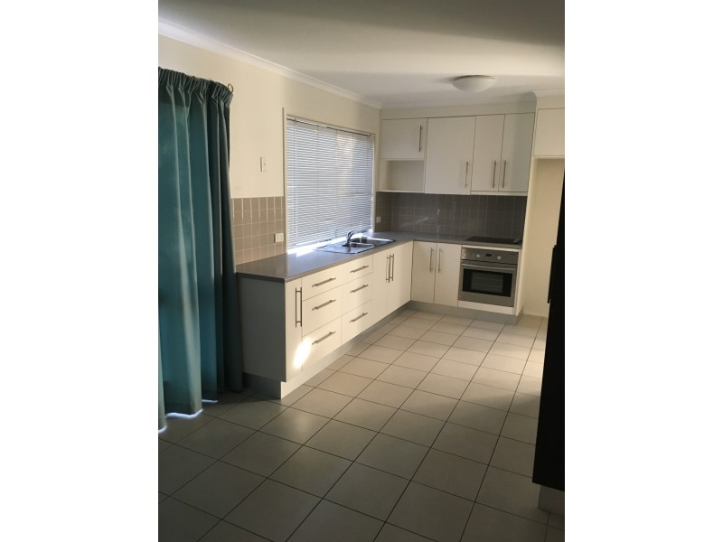 Unit 2/8 Ulmarra Court, Mountain Creek QLD 4557