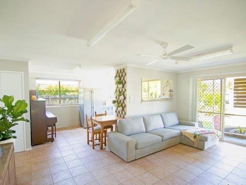 54 Lows Drive, Pacific Paradise QLD 4564
