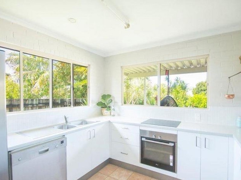 54 Lows Drive, Pacific Paradise QLD 4564