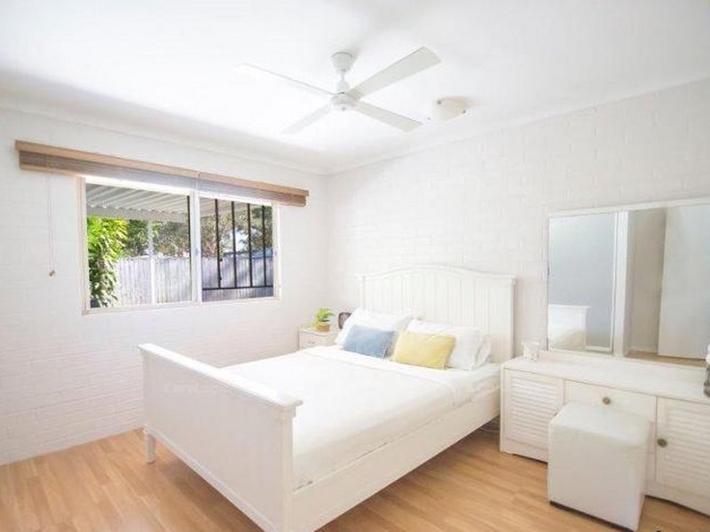 54 Lows Drive, Pacific Paradise QLD 4564