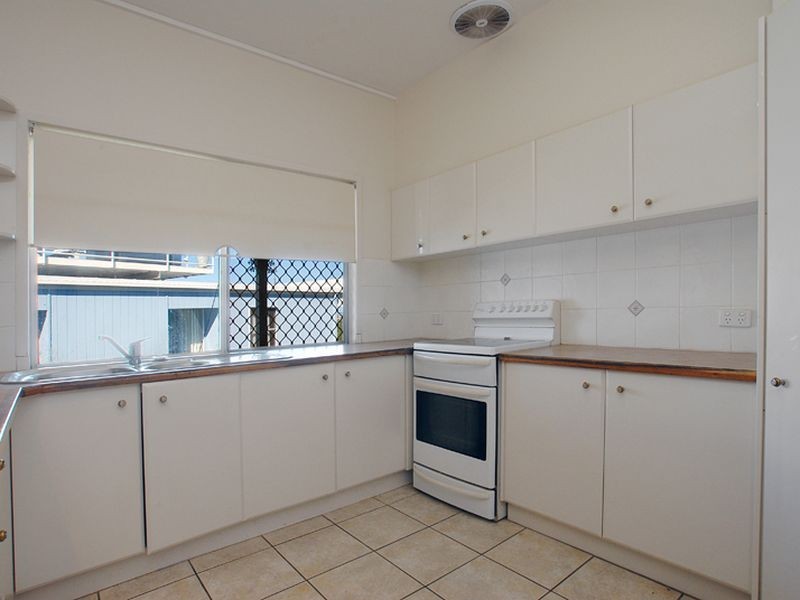 31 Tantula Road East, Alexandra Headland QLD 4572