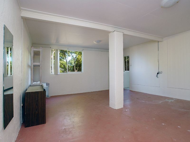 31 Tantula Road East, Alexandra Headland QLD 4572