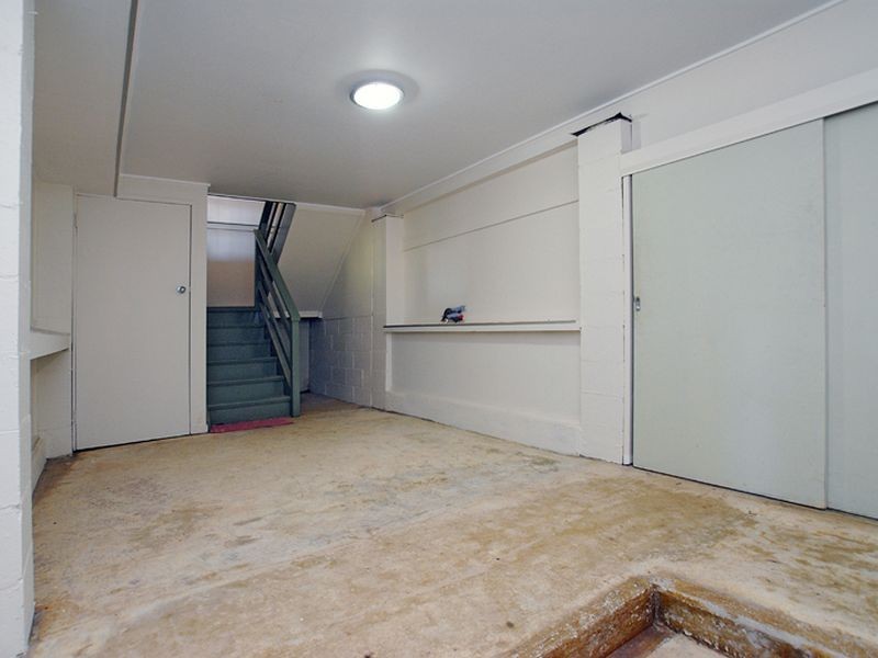 31 Tantula Road East, Alexandra Headland QLD 4572