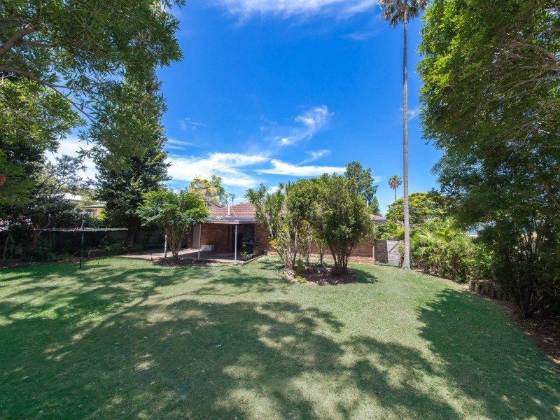 16 Parkway Drive, Mooloolaba QLD 4557