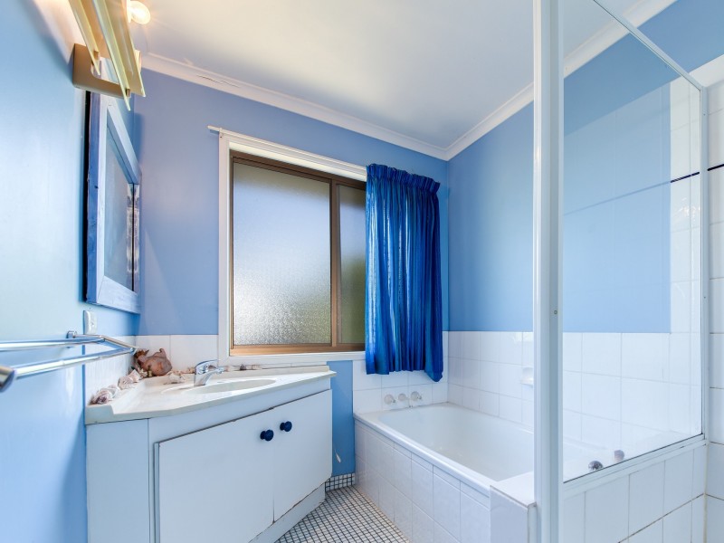 16 Parkway Drive, Mooloolaba QLD 4557