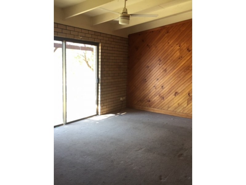 2 De Vere Road, Pacific Paradise QLD 4564