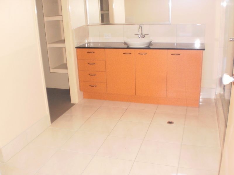 17 Sanibell Street KAWANA ISLAND, Parrearra QLD 4575