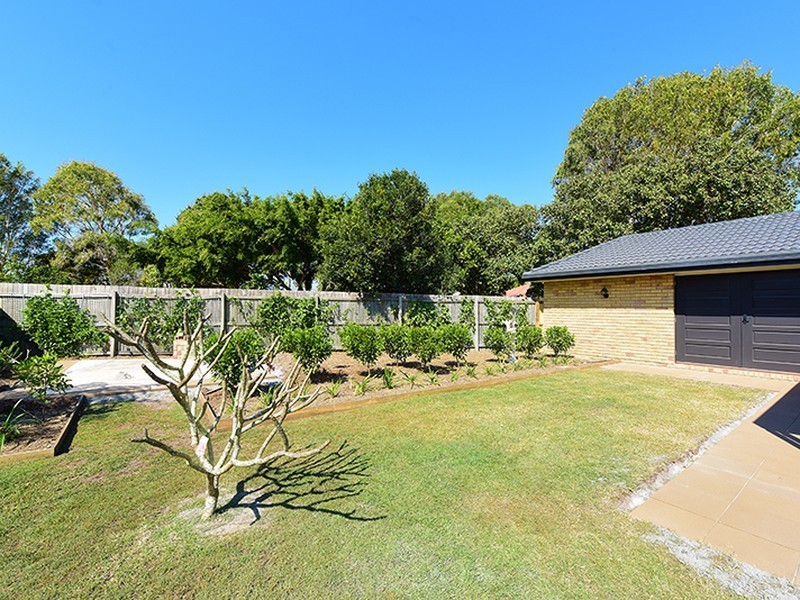 1 Iris Place, Bokarina QLD 4575