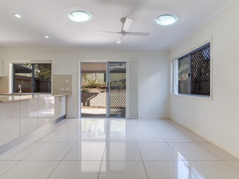 31/2 Photinia Crescent, Mountain Creek QLD 4557