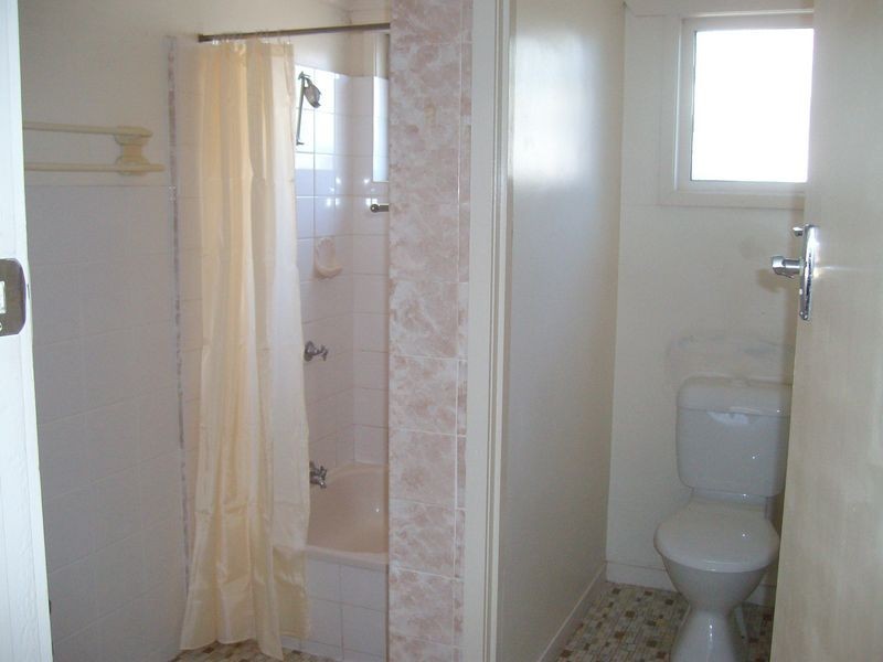 2/49 Edward Street, Alexandra Headland QLD 4572