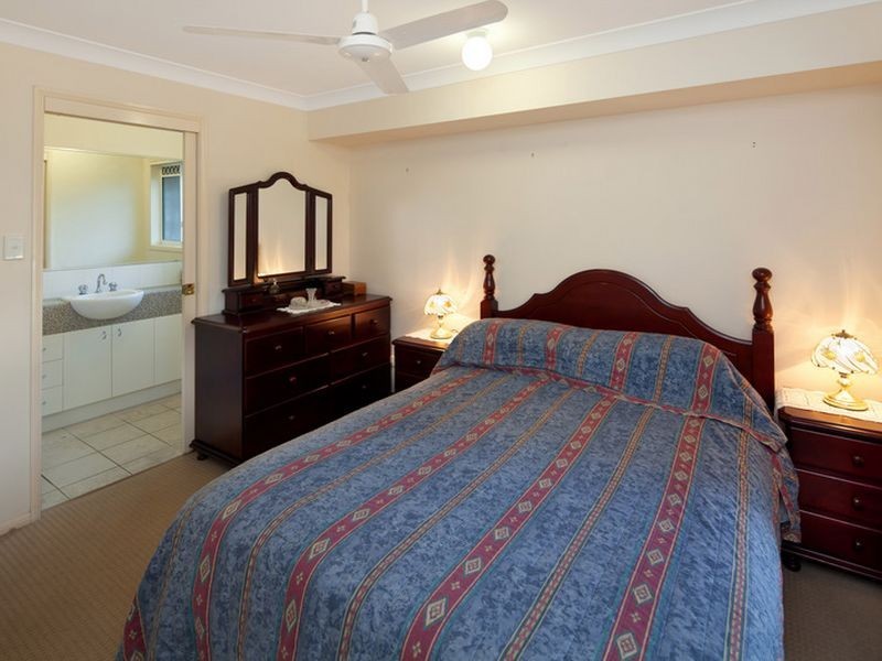 10 Caufield Close, Little Mountain QLD 4551