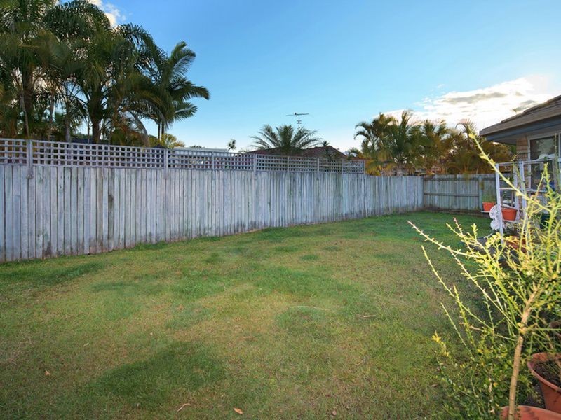 10 Caufield Close, Little Mountain QLD 4551