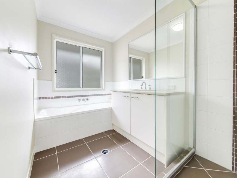 5 Rollins Street, Sippy Downs QLD 4556