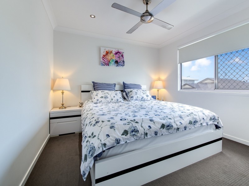 2 Mariner Court, Mountain Creek QLD 4557