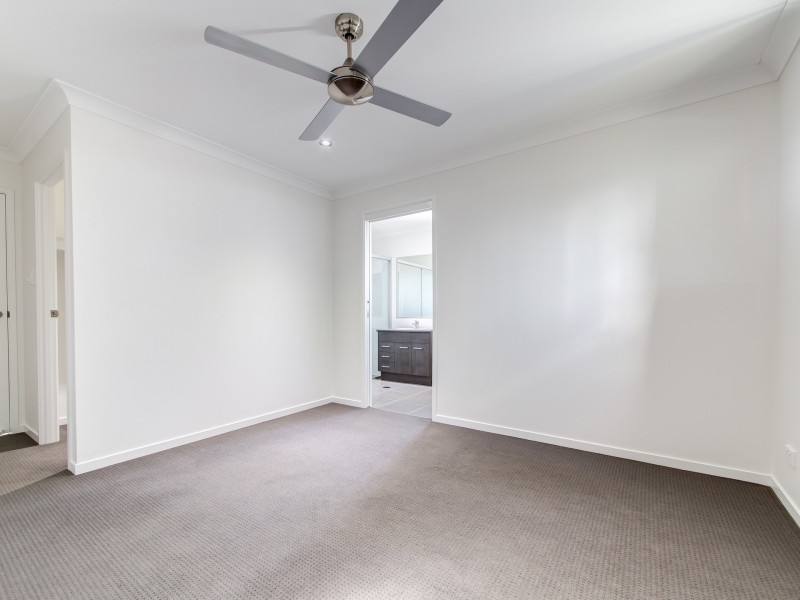 2 Mariner Court, Mountain Creek QLD 4557