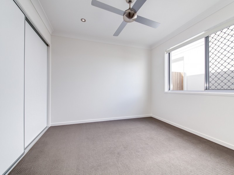 2 Mariner Court, Mountain Creek QLD 4557