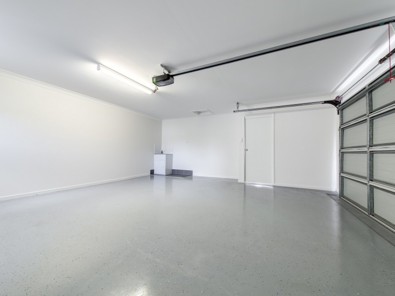 2 Mariner Court, Mountain Creek QLD 4557