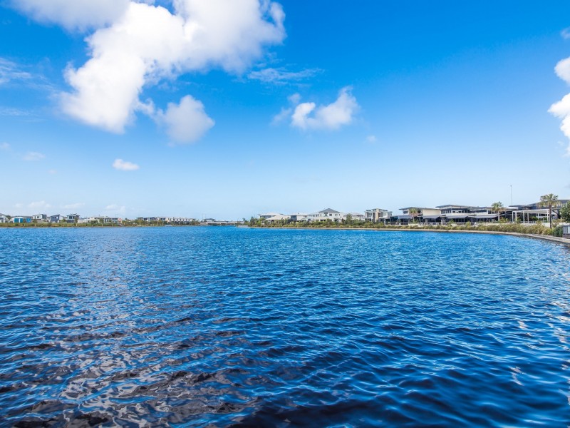 2 Mariner Court, Mountain Creek QLD 4557