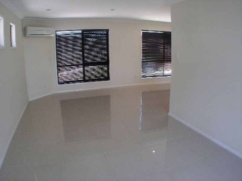 2/10 Malkana Cres, Buddina QLD 4575