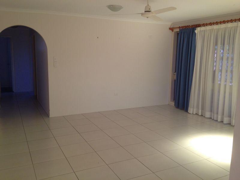 9 Saleng Crescent, Warana QLD 4575
