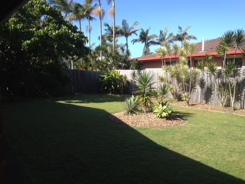 9 Saleng Crescent, Warana QLD 4575