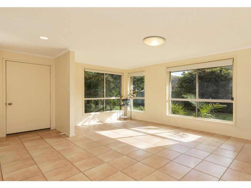 27 Iluka Avenue, Buddina QLD 4575