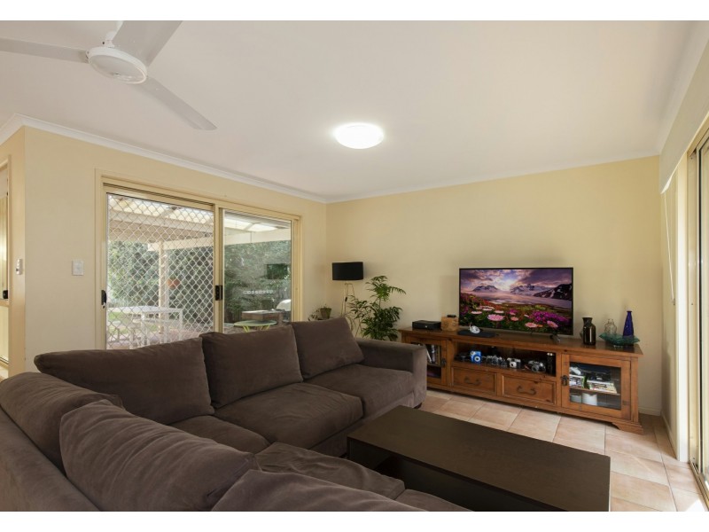 27 Iluka Avenue, Buddina QLD 4575