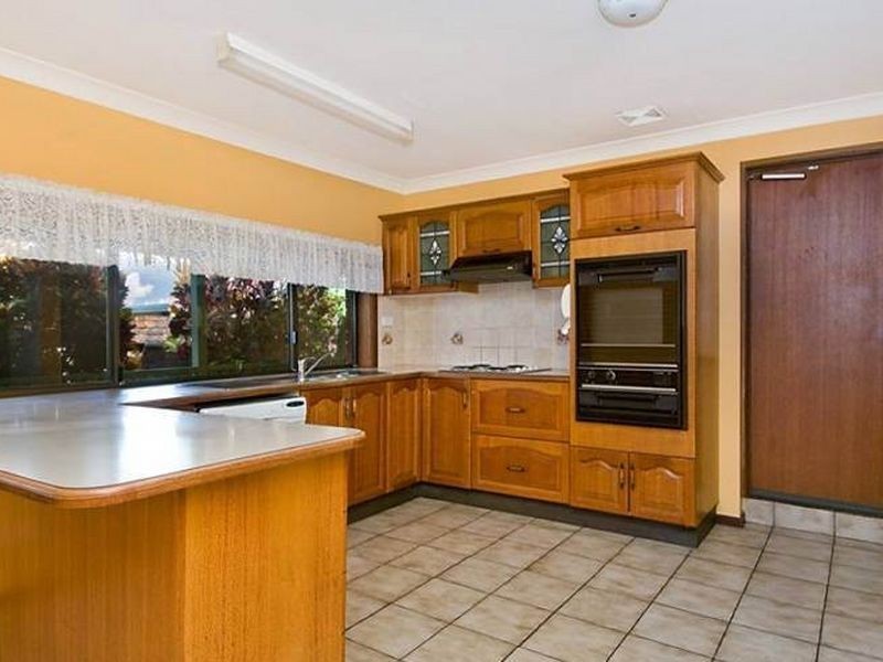 1 Warrina Court, Mooloolaba QLD 4557