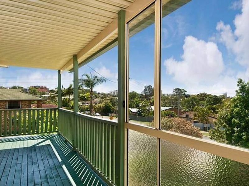 1 Warrina Court, Mooloolaba QLD 4557
