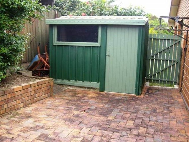 1 Warrina Court, Mooloolaba QLD 4557