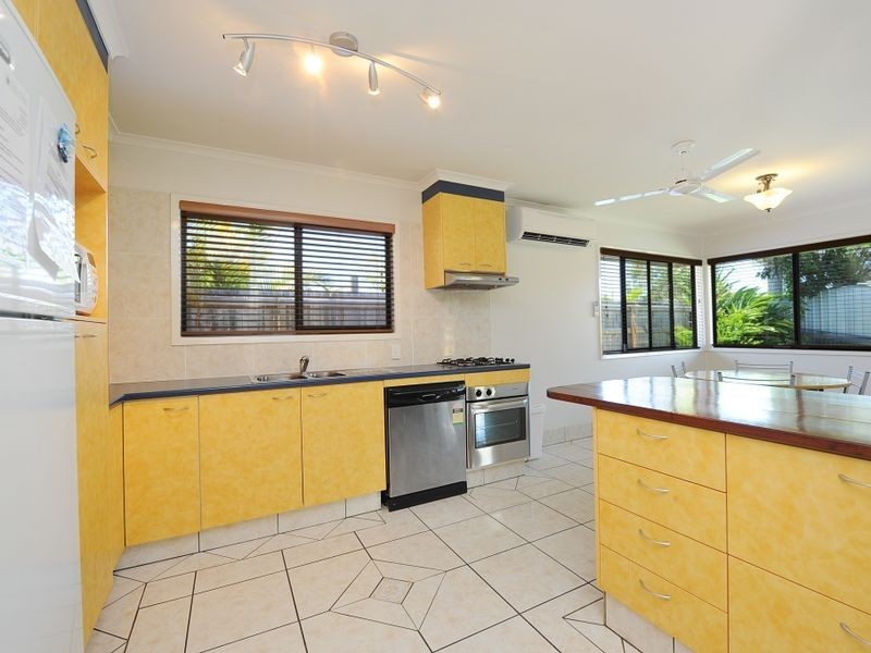 61 Broadwater Avenue, Maroochydore QLD 4558