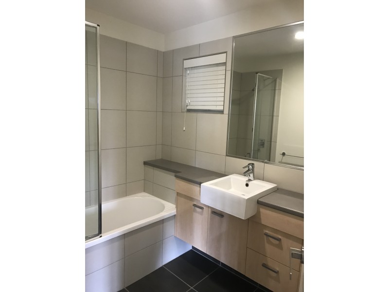 Unit 75/57 Grand Parade, Kawana Island QLD 4575