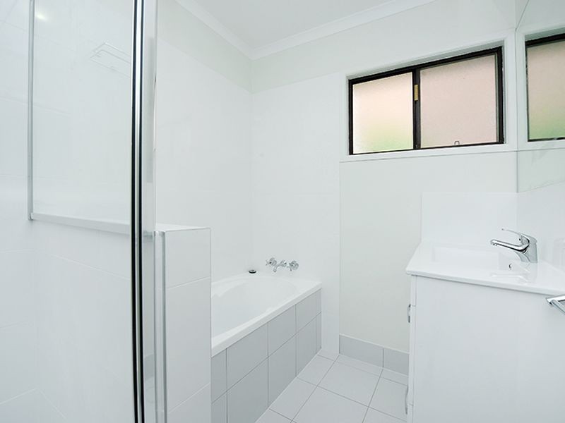 38 Oomoo Street, Buddina QLD 4575