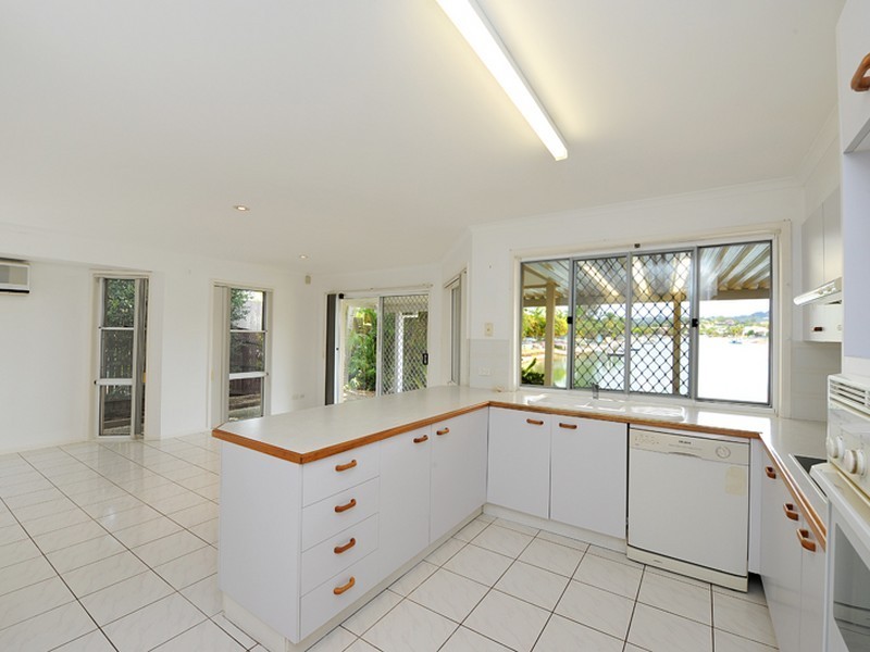 6 Maroochy Waters Drive, Maroochydore QLD 4558