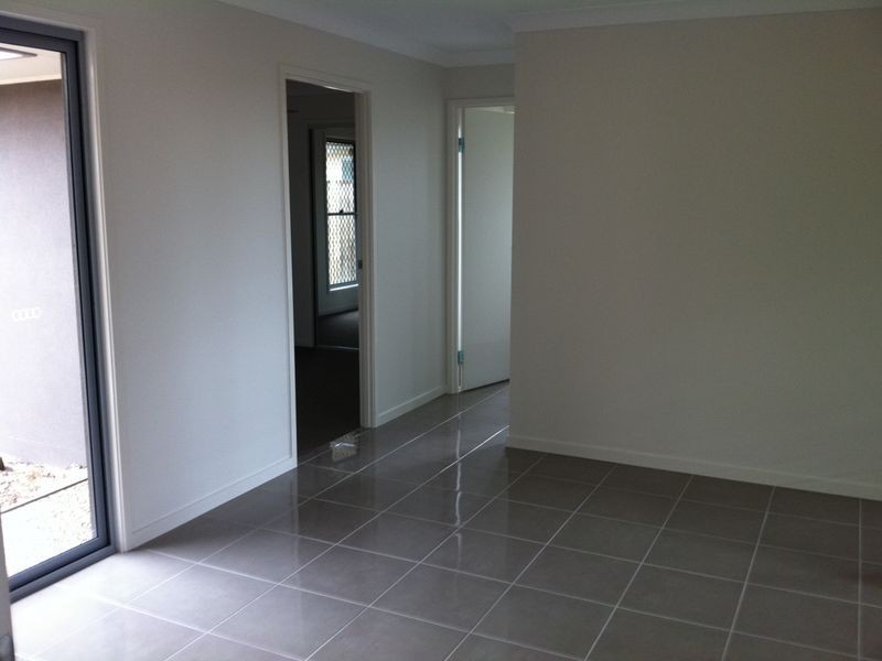 2 Parkview Dr “Ivadale Lakes”, Little Mountain QLD 4551