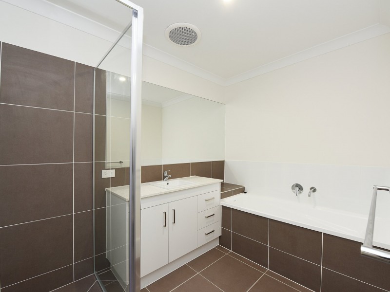 1/38 Buckley Street, Landsborough QLD 4550