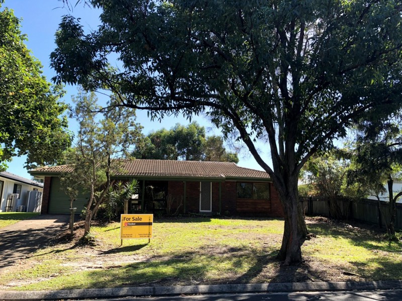 48 Brentwood Avenue, Mooloolaba QLD 4557