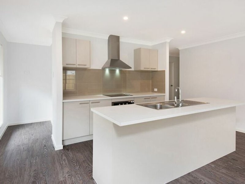 24 McArthur Parade, Caloundra West QLD 4551