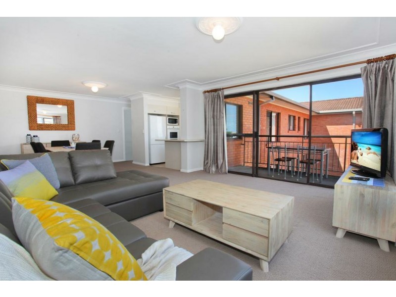 Unit 17/13 Burnett Street, Mooloolaba QLD 4557