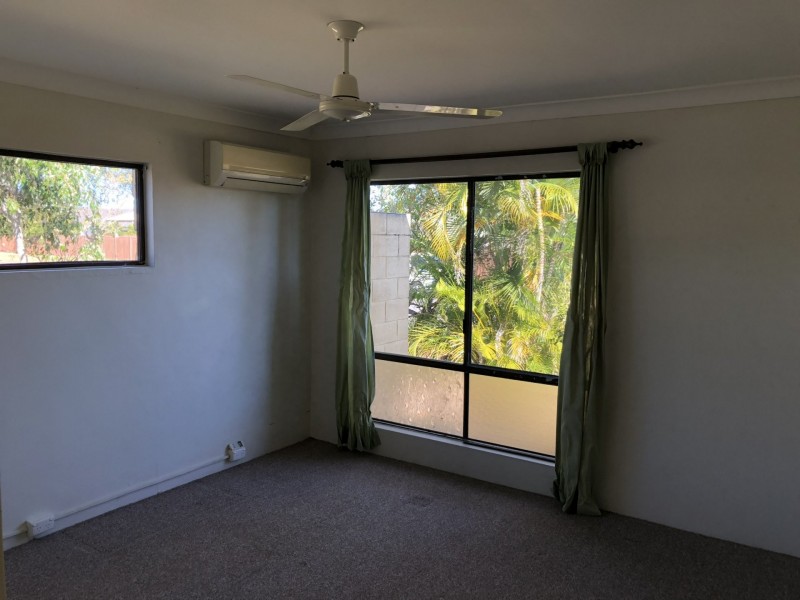 1 Paraka Court, Mountain Creek QLD 4557