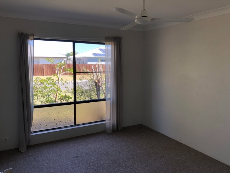 1 Paraka Court, Mountain Creek QLD 4557