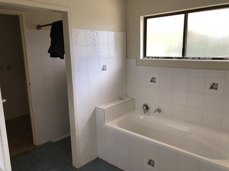 1 Paraka Court, Mountain Creek QLD 4557