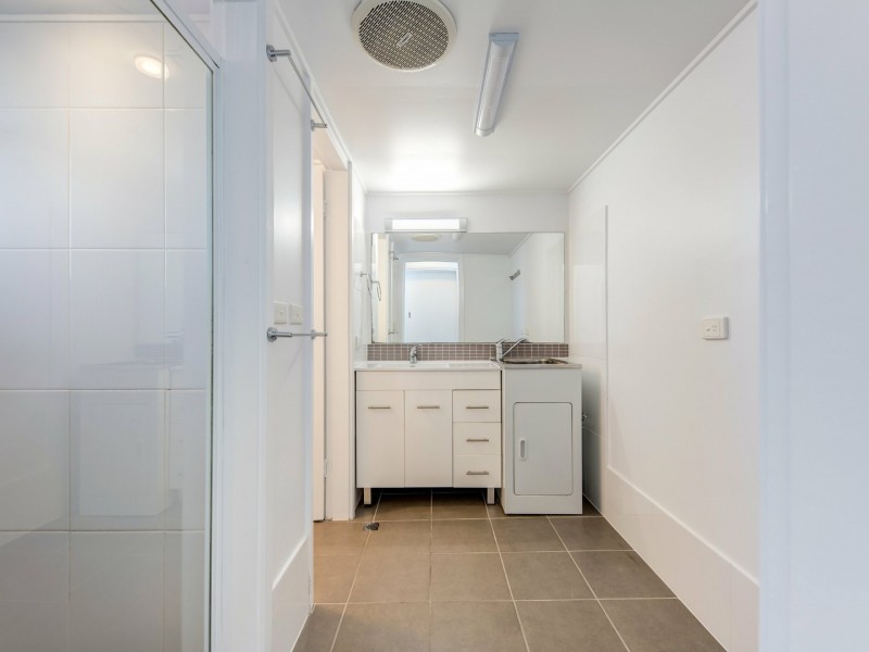 Unit 4/242 Alexandra Parade, Alexandra Headland QLD 4572