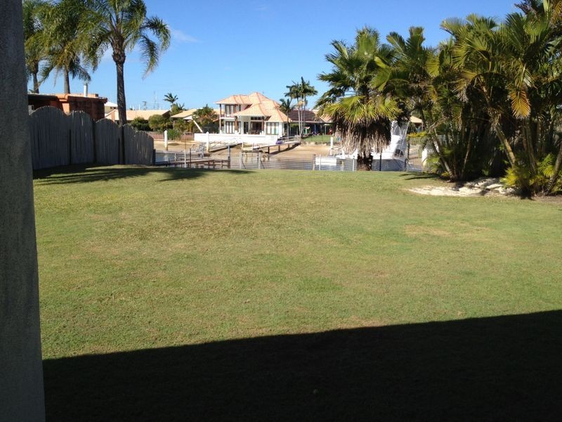 10 Awinya Court, Minyama QLD 4575