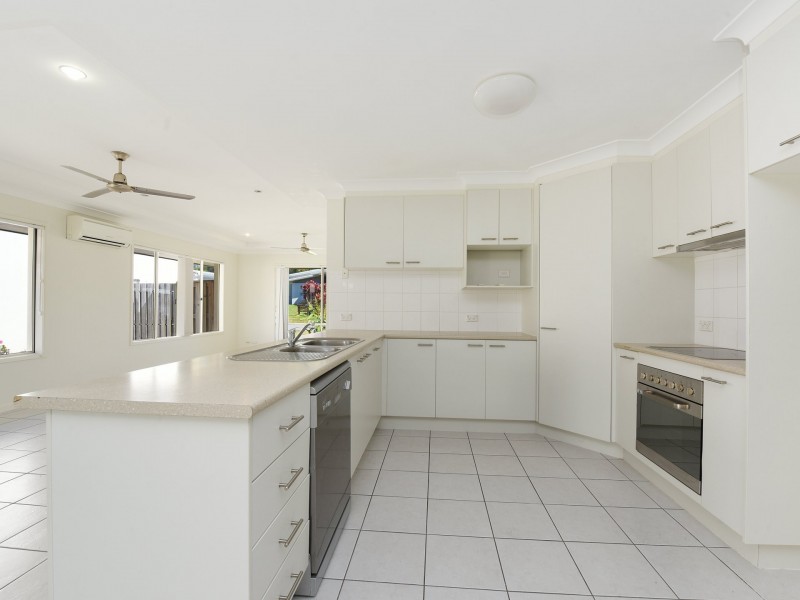 5 Rapanea Street, Meridan Plains QLD 4551